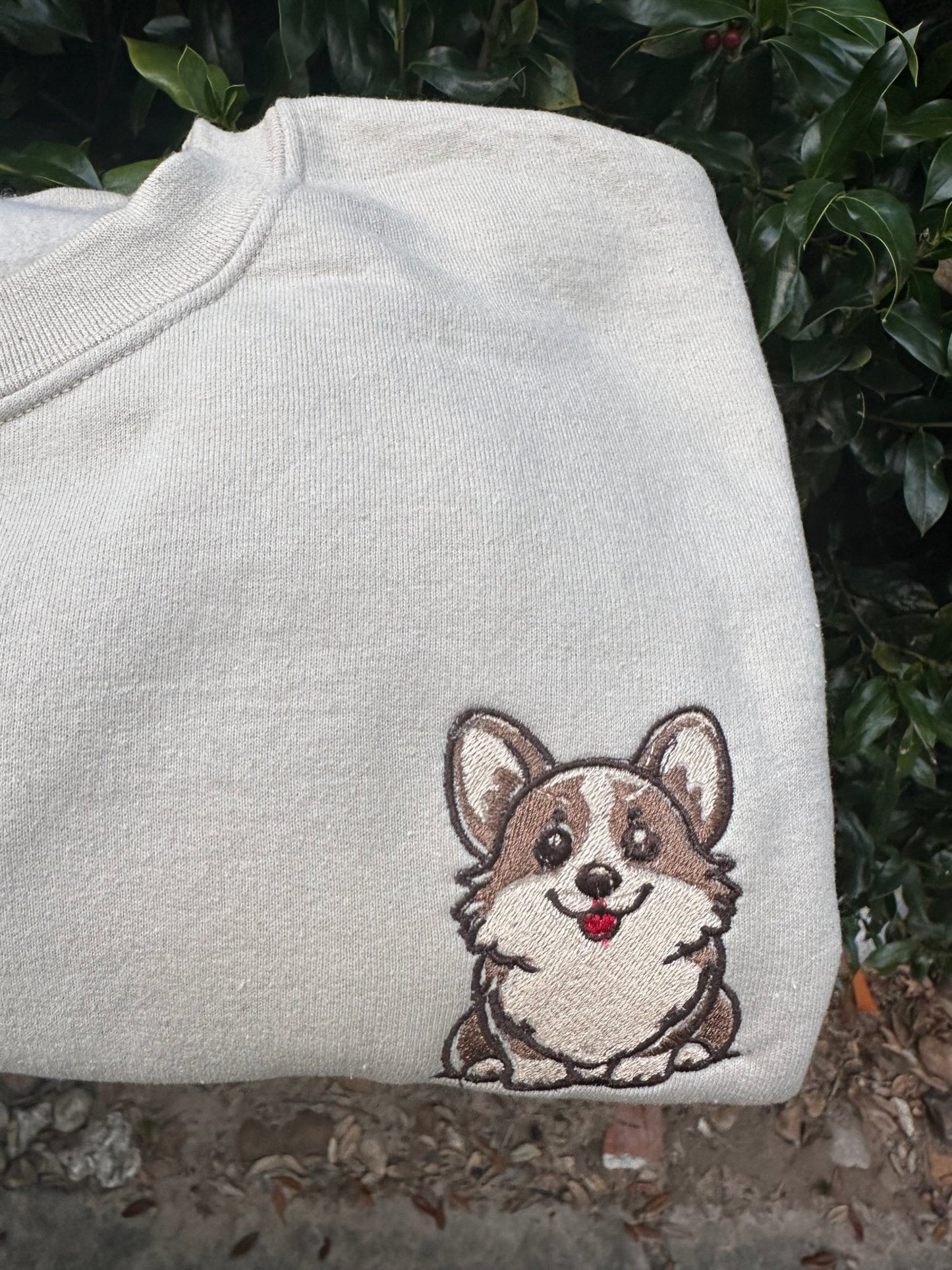 Corgi Embroidered Sweatshirt - Bebe Buchi